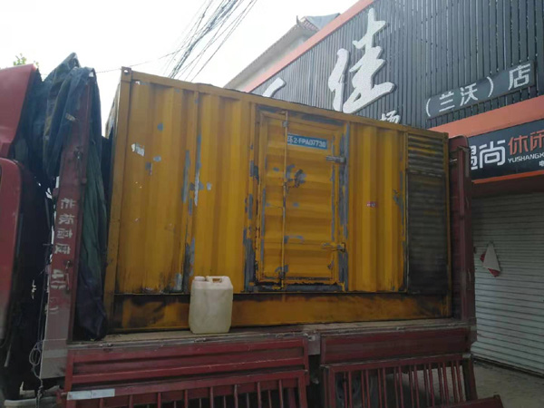 玛多发电机组功率与使用时间之间的关系